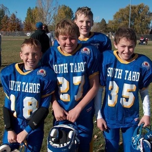 Profile Picture of Adam Laub (@dumdumisbuffbuff) on Myspace