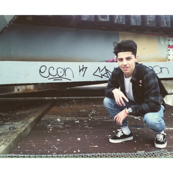 Profile Picture of Nicolas Correa (@nyck47) on Poshmark