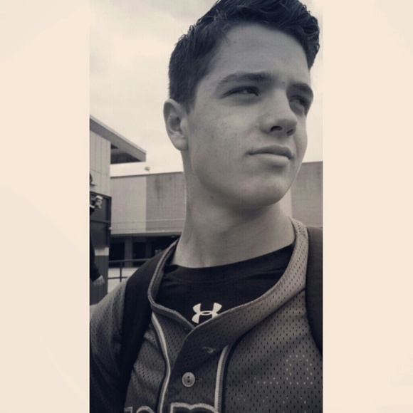 Marshall Peak - Poshmark Profile Picture of Marshall Peak (@themarshymarsh) on Poshmark