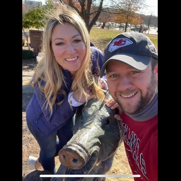 Profile Picture of Whitney Meyer (@thewhitlynn) on Poshmark