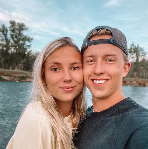 Profile Picture of Paul Leroux (@paulleroux17) on Poshmark