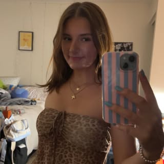 Profile Picture of kendra (@dunhamkendra) on Instagram