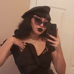 Profile Picture of Dolores Flores (@faux.affection) on Instagram