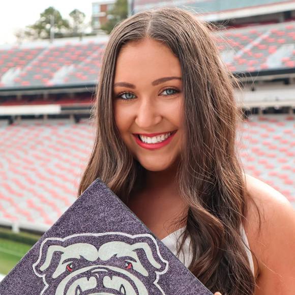 Profile Picture of Ashleigh Cheeley (@ashleighcheeley) on Poshmark