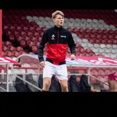 Profile Picture of Josh Land (@Joshland8) on Twitter