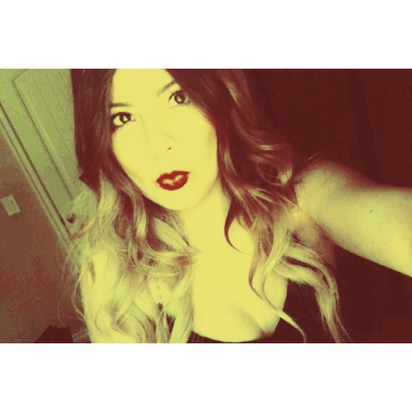 Profile Picture of Anjali Shottland (@jelly0) on Poshmark