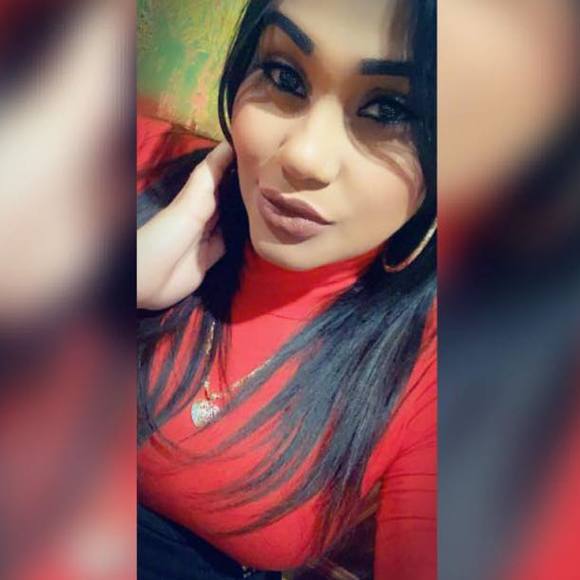 Profile Picture of Reyes Génesis (@reyes225) on Poshmark