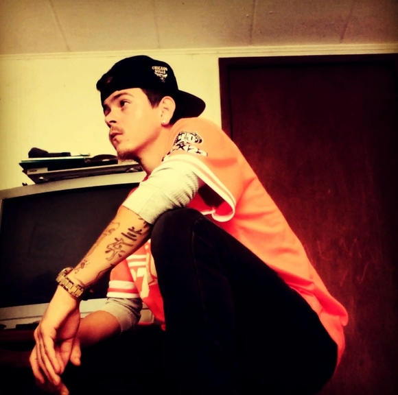 Profile Picture of Brandon Taliaferro (@brandontaliafer) on Poshmark