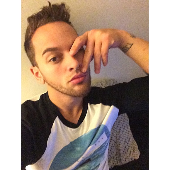 Profile Picture of Richard Morgan (@dalt1209) on Poshmark