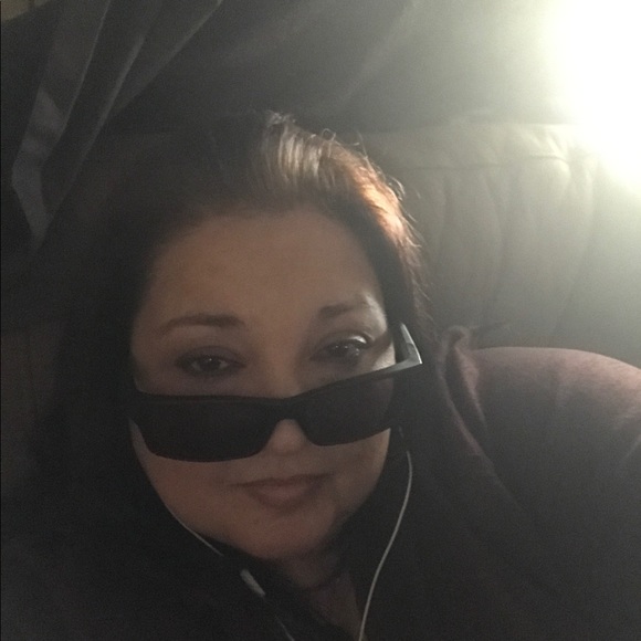 Deb Canady - Poshmark Profile Picture of Deb Canady (@dcanjumpin) on Poshmark