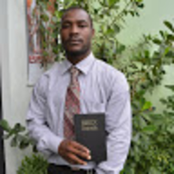 Profile Picture of Obenson Noel (@obensonnoel9273) on Poshmark