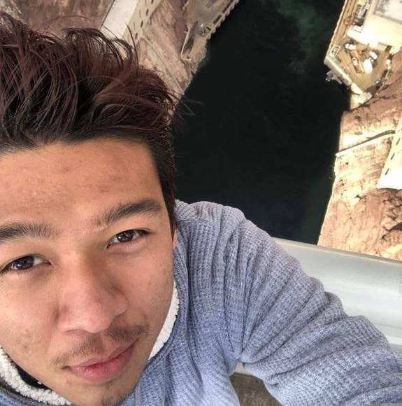 Profile Picture of Steven daniel Graneros tovar (@elmanchado) on Poshmark