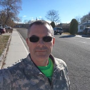 Profile Picture of Lao Huang (or Daniel, I Suppose) (@DanielHennis) on Twitter