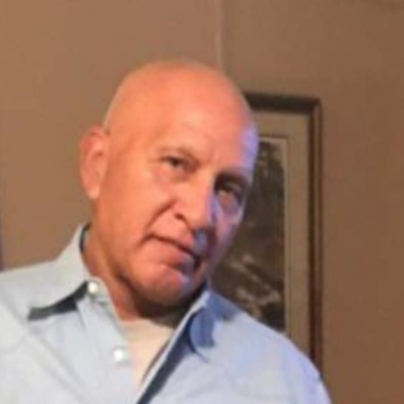 Profile Picture of Joe Cumpian sr. (@jrcumpian) on Poshmark