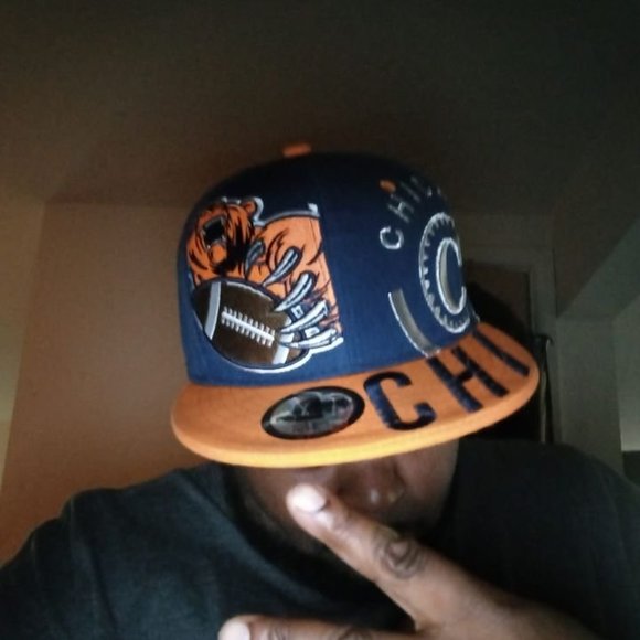 Profile Picture of Chuck Okafor (@chuckokafor) on Poshmark