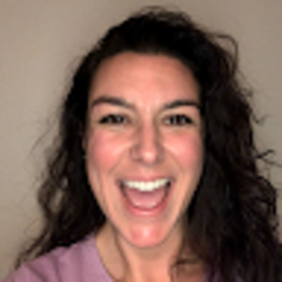 Profile Picture of Jesma Ocallahan (@jesoc5994) on Poshmark