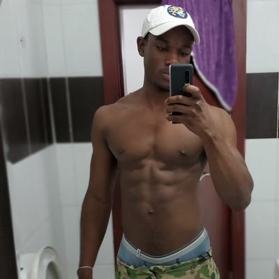 Profile Picture of Martin Shine (@MartinShine8) on Twitter