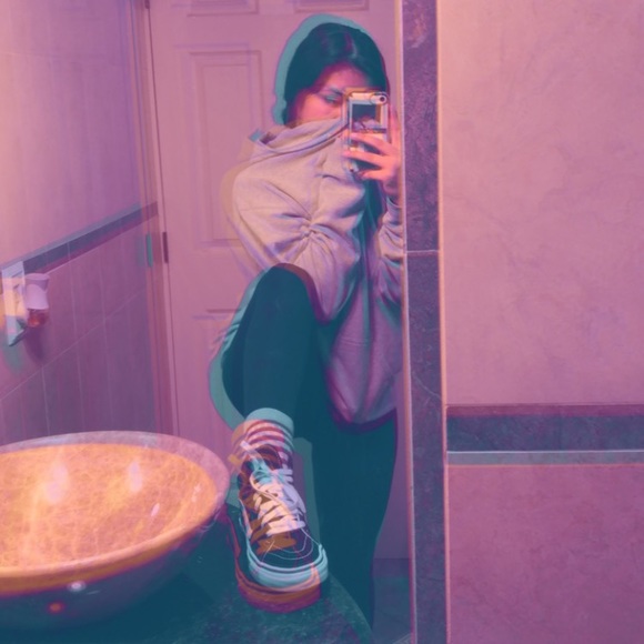 Profile Picture of Crystal Valerio (@justceevibes) on Poshmark