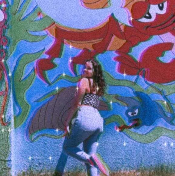 Profile Picture of Naudia Rodriguez (@naudiar) on Poshmark