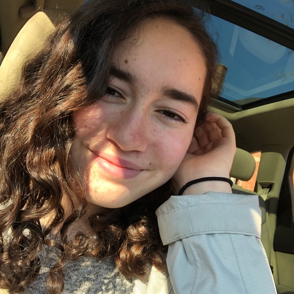 Hannah Smokler - Poshmark Profile Picture of Hannah Smokler (@smokeyhan) on Poshmark