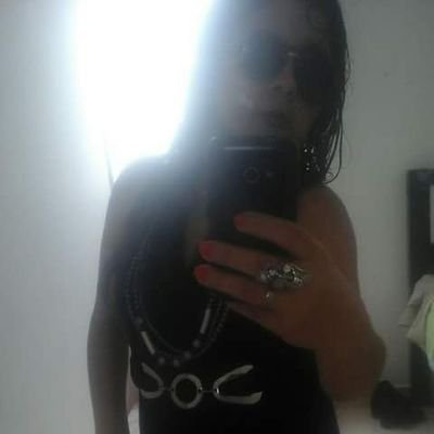 Profile Picture of Emily Paula (@emilypaula13) on Twitter