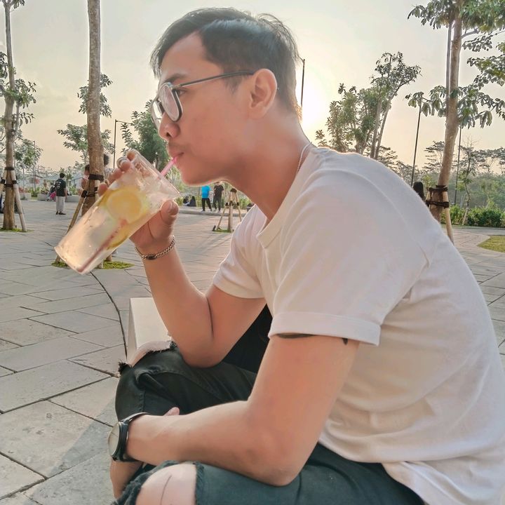 Profile Picture of Steve04 (@stevelaurent04) on Tiktok