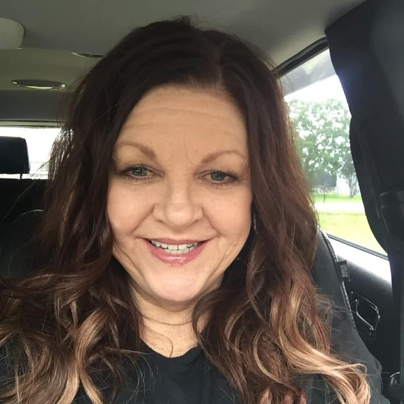 Profile Picture of Linda Crabtree (@lcrabtre2003) on Poshmark