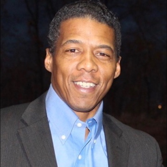 Profile Picture of Peter Carrington (@petercarrington) on Poshmark