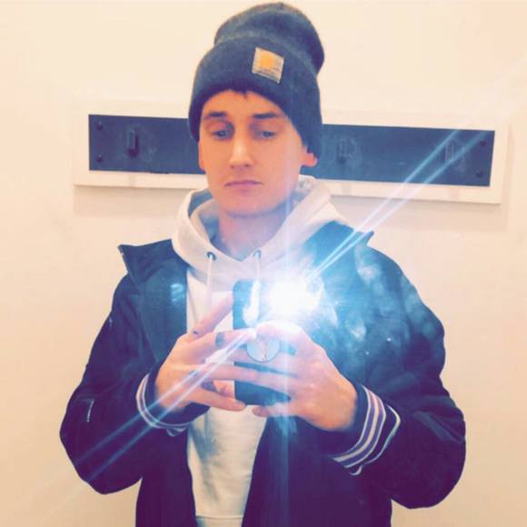 Profile Picture of Dane Matthew (@danematthew479) on Poshmark