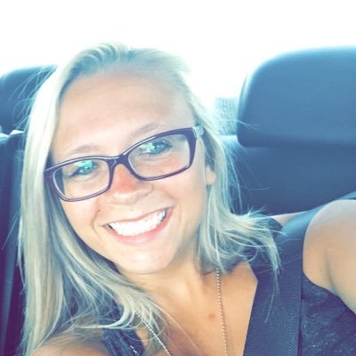 Profile Picture of Joanna Kwiatkowski (@jooannnnak) on Twitter