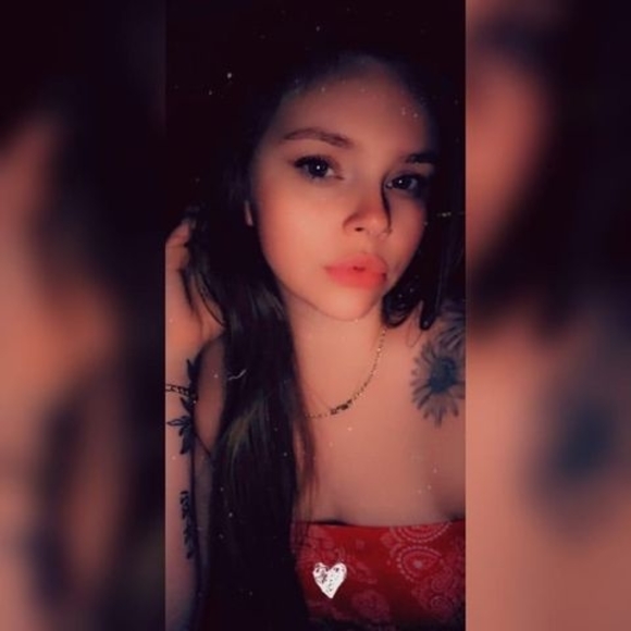 Profile Picture of Keirsten Parmeter (@keirstennicole2) on Poshmark