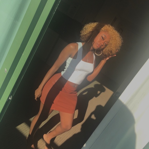 Profile Picture of Nancy Simpkins (@ncybby) on Poshmark