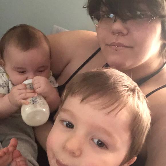 Profile Picture of Alice Hall (@alicehall134) on Poshmark