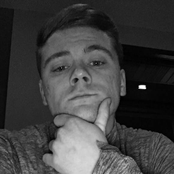 Profile Picture of Levi Schmiesing (@levschmee) on Poshmark