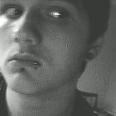 Profile Picture of Elliott Stubbings (@whataloserkid) on Myspace