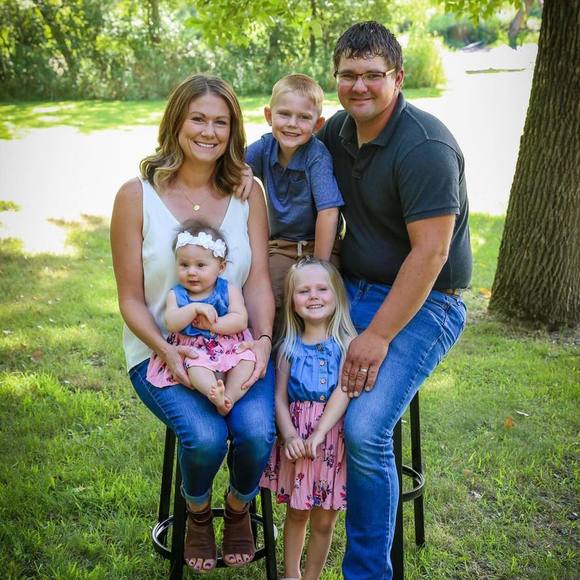 Profile Picture of Kayla Fertig (@kayfert) on Poshmark