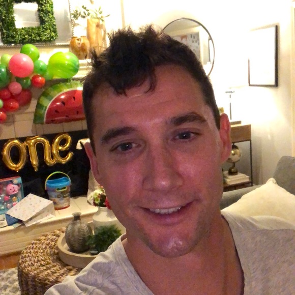 Profile Picture of Max Powers (@maxpowers10) on Poshmark