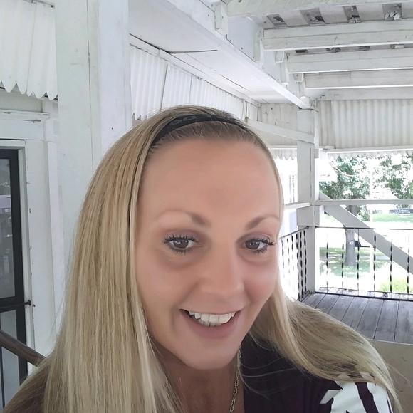 Jamey Browner - Poshmark Profile Picture of Jamey Browner (@jamey6679) on Poshmark