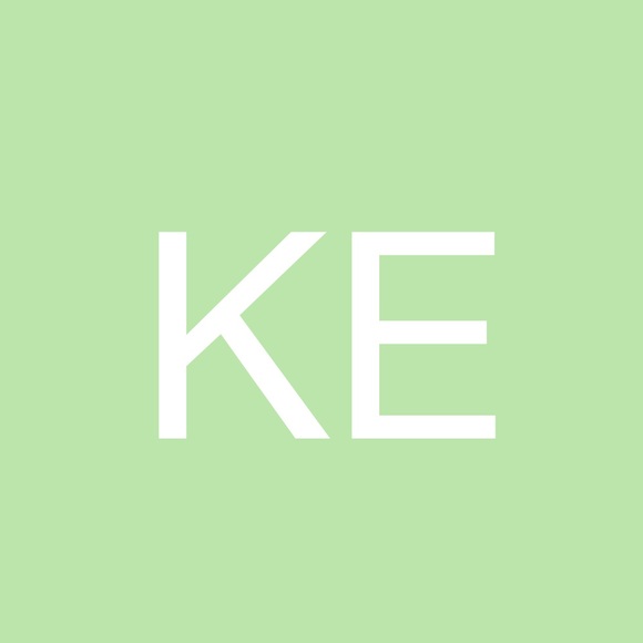 Profile Picture of Kesha Eicher (@keshaeicher) on Poshmark
