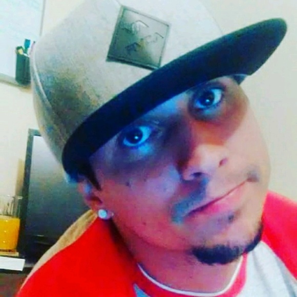 Profile Picture of Adam Farnsworth (@legrand86) on Poshmark