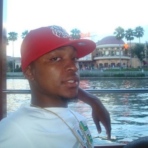 Profile Picture of Basil Sullivan (@youngmoneymakingb) on Myspace