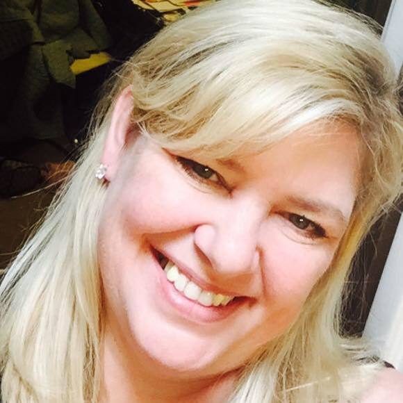Profile Picture of Lisa Gregg (@mariewiede) on Poshmark