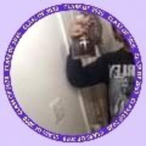 Profile Picture of Kenny Woo (@kennywooman202) on Poshmark