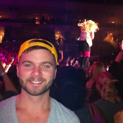 Profile Picture of David Fillyaw (@boussfacekillah) on Twitter