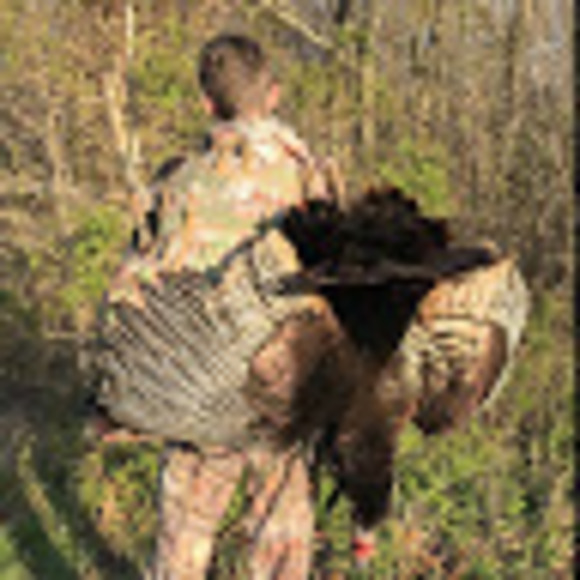 Profile Picture of Will Robison (@willrobison2022) on Poshmark