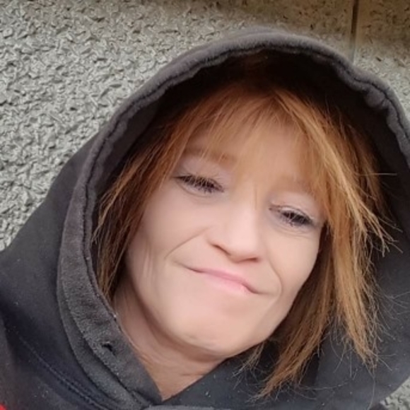 Profile Picture of Kimmie Mishler (@kimposible420) on Poshmark