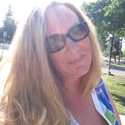 Profile Picture of Amy Ledford (@AmyLedford76) on Twitter