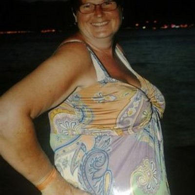 Profile Picture of Sharon Dixon (@dixielady62) on Twitter