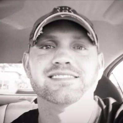 Profile Picture of Rickey Simmons (@RickeySimmons7) on Twitter