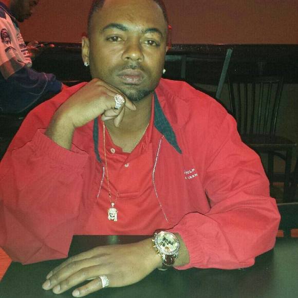 Profile Picture of Curtis Evans (@curtblow44) on Poshmark